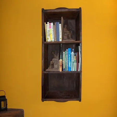 منزل ريفي La Prida Rurales